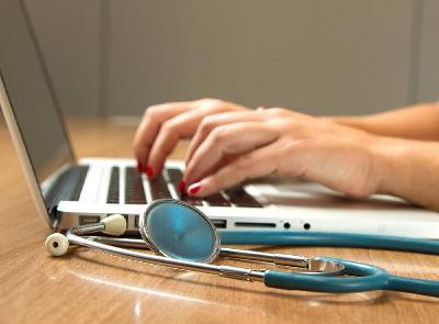 Министерство здравоохранения Саратовской области оказывает услуги по лицензированию только в электронном виде