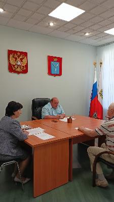 Министр здравоохранения Саратовской области провел личный приём 