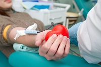 Сегодня 60 сотрудников «Саратовских авиалиний» сдали кровь для пациентов больниц нашего региона