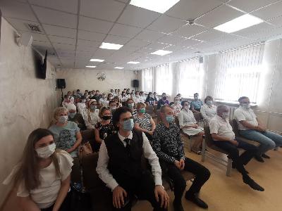 Выпускники Саратовского областного базового медицинского колледжа готовятся приступить к работе на станции скорой медицинской помощи 